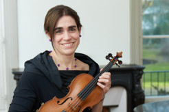 Nuria Rodriguez, Violine
