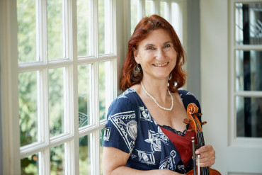 Talita Karnusian, Violine